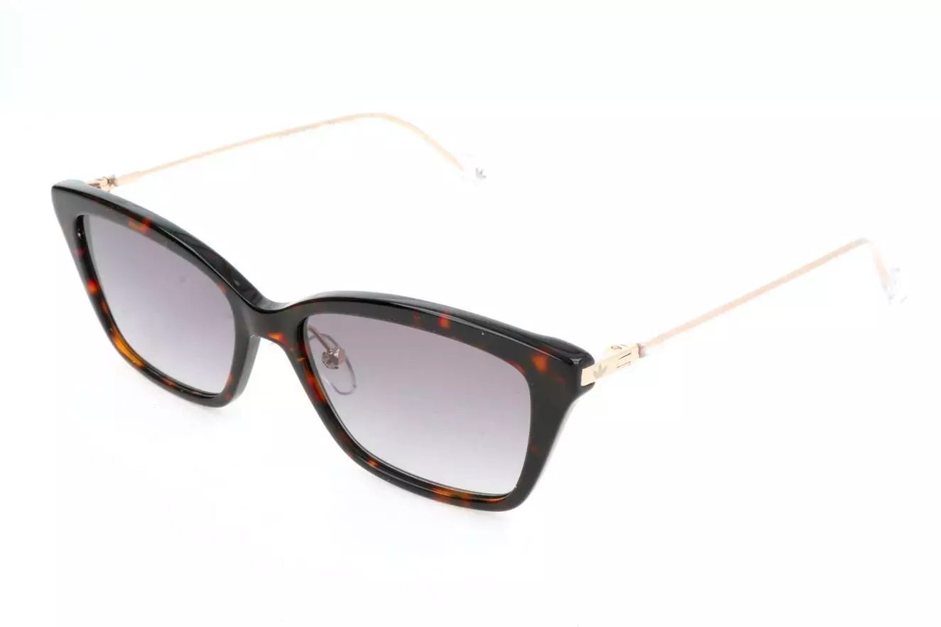 AOK008CL1682-1 Close-up of Adidas sunglasses product display on white background